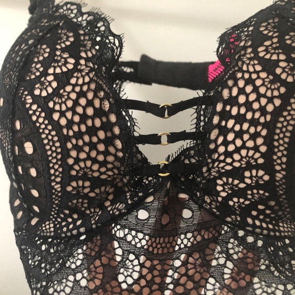 Black Bra - Picture 2 of 2